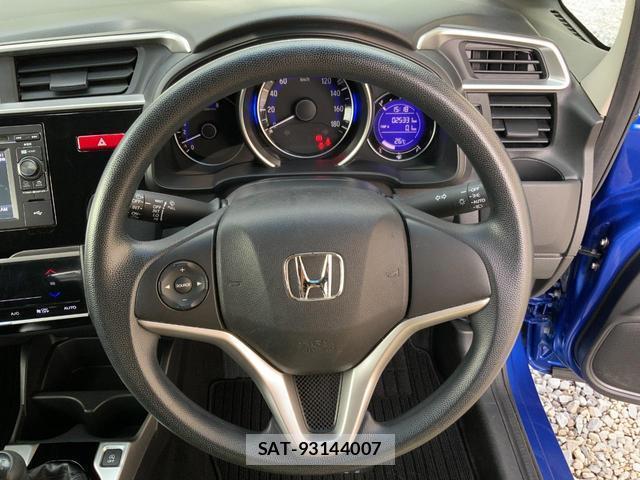 Honda FIT 2015-05 8006534-13