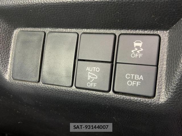 Honda FIT 2015-05 8006534-16