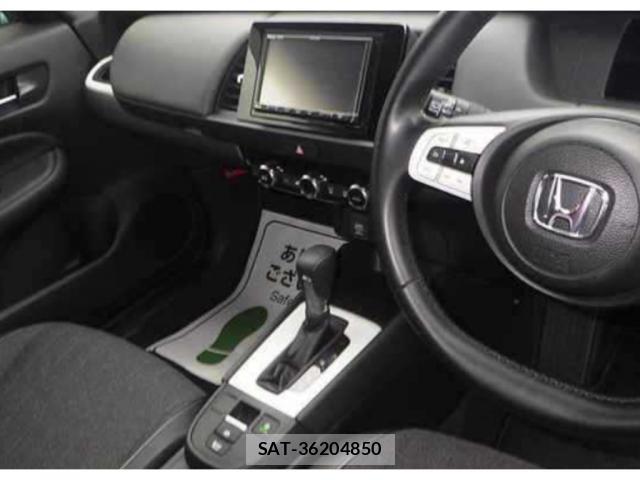 Honda FIT 2024-05 8008263-2