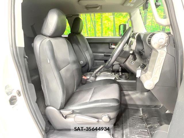 Toyota FJ CRUISER 2016-03 8004895-7