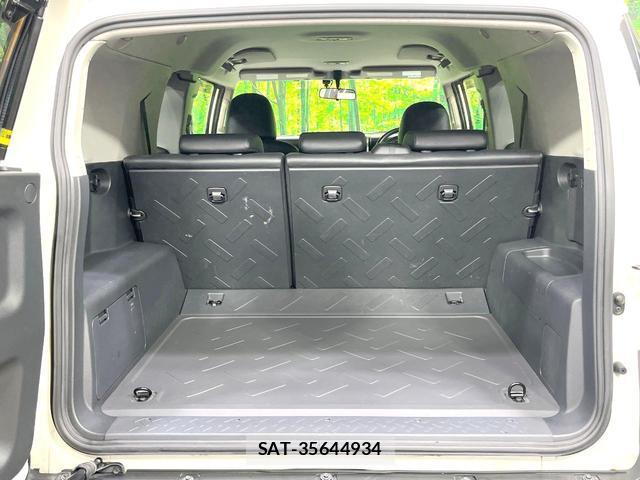 Toyota FJ CRUISER 2016-03 8004895-9