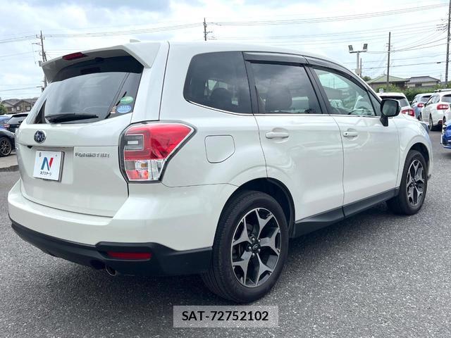Subaru FORESTER 2016-02 8007158-16