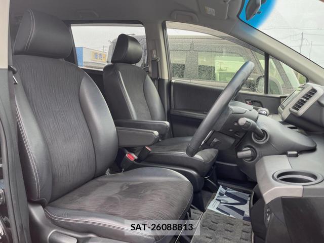 Honda FREED HYBRID 2015-11 8003204-9