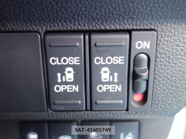 Honda FREED HYBRID 2023-06 8009716-10