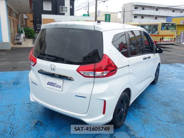 Honda FREED HYBRID 2023-06 8009716-3