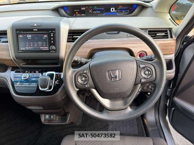 Honda FREED 2022-05 8003325-2
