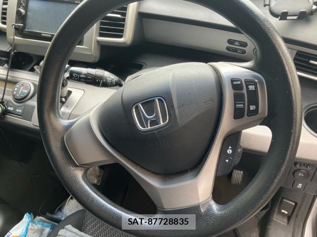 Honda FREED 2012-04 8003771-4