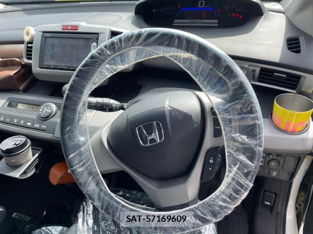Honda FREED 2014-07 8008321-14