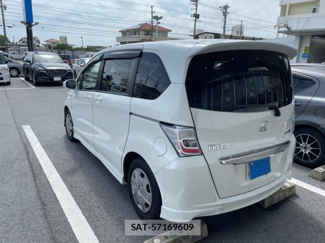 Honda FREED 2014-07 8008321-3