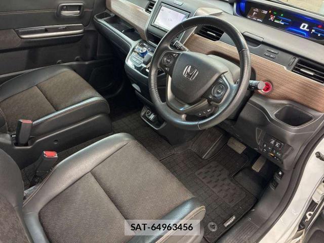Honda FREED 2020-06 8009337-5