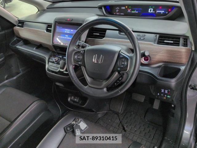Honda FREED 2023-03 8010466-2