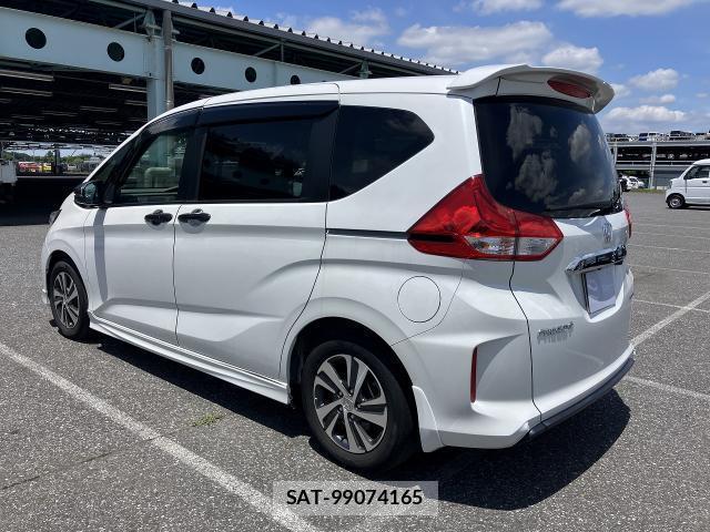 Honda FREED 2023-02 8011205-1