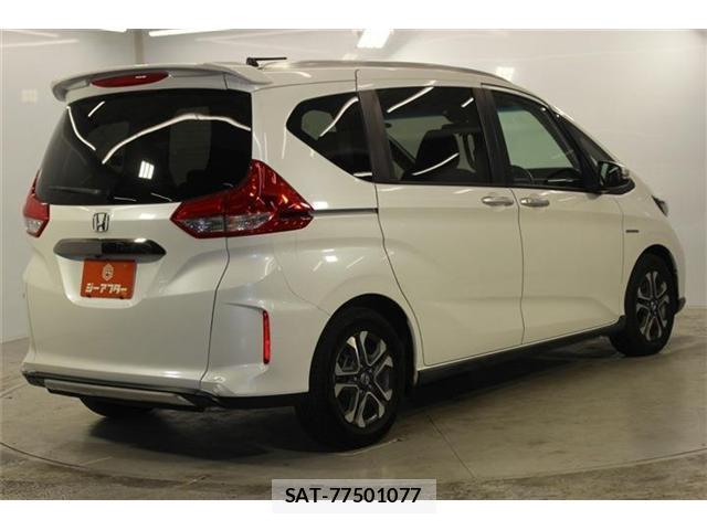 Honda FREED 2021-03 8011330-4