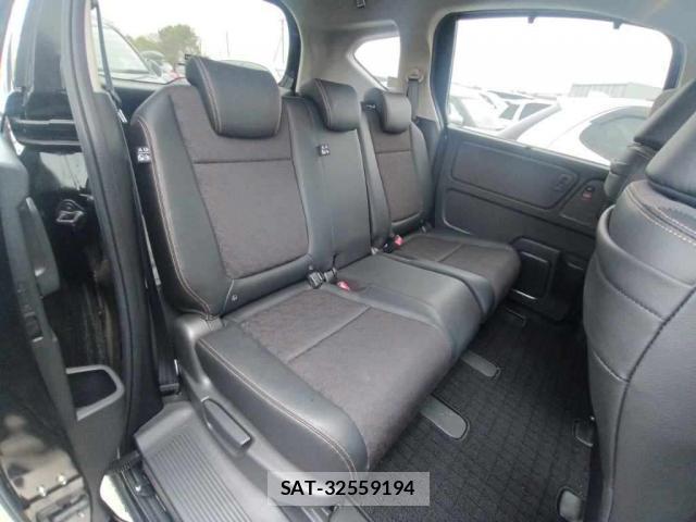 Honda FREED 2023-08 8003258-4