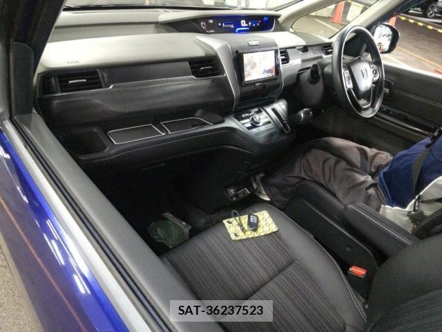 Honda FREED 2017-06 8003344-2