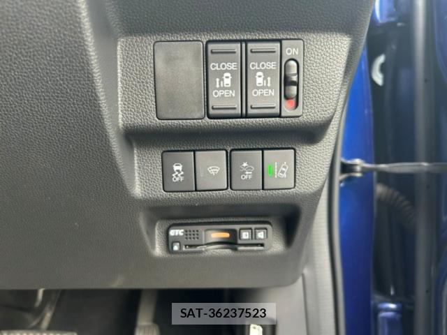 Honda FREED 2017-06 8003344-5