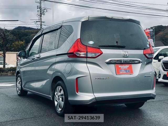 Honda FREED 2019-03 8003927-1