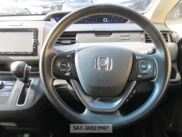 Honda FREED 2018-02 8006510-11