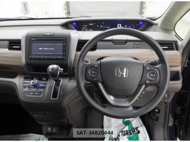 Honda FREED 2022-02 8008072-2