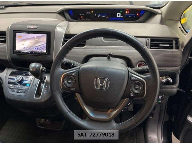 Honda FREED 2020-04 8008167-2