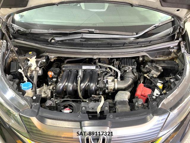 Honda FREED 2017-10 8008647-18