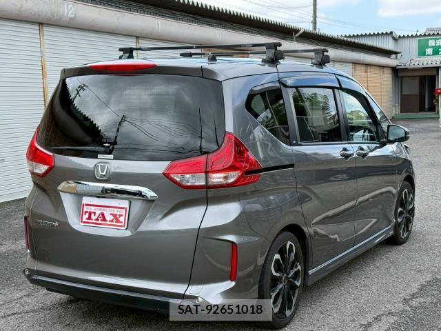 Honda FREED 2021-10 8010819-1