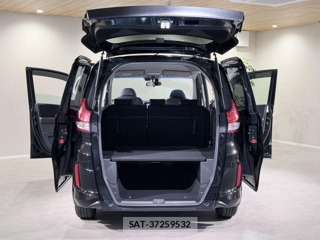 Honda FREED 2018-12 8011168-18