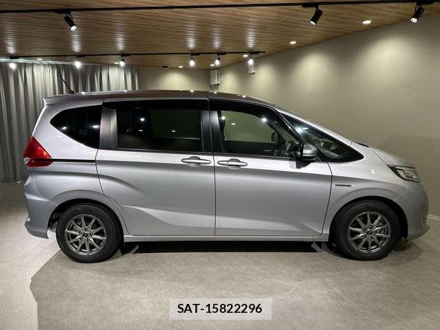 Honda FREED 2017-12 8011169-3