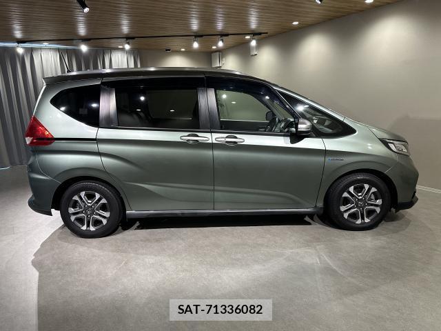 Honda FREED 2021-03 8011173-3