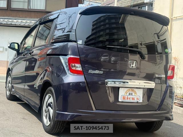 Honda FREED SPIKE 2015-02 8012042-8