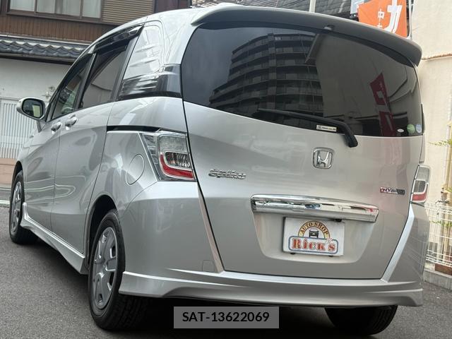 Honda FREED SPIKE 2012-11 8012045-8