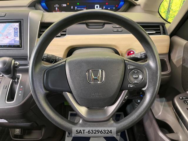 Honda FREED 2017-01 8006382-11