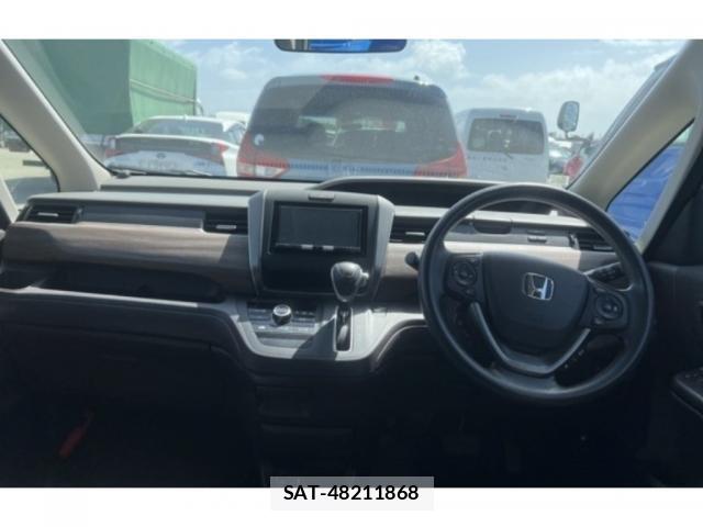 Honda FREED 2022-07 8008165-2