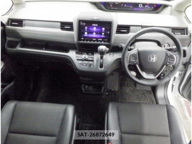 Honda FREED 2022-03 8008201-2