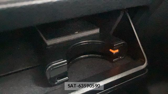 Nissan FUGA 2005-07 8005396-18