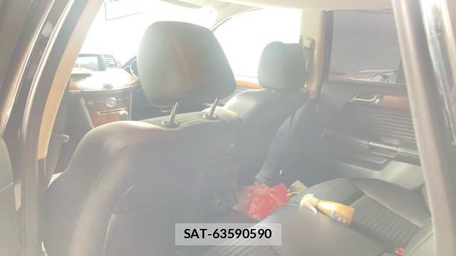 Nissan FUGA 2005-07 8005396-19