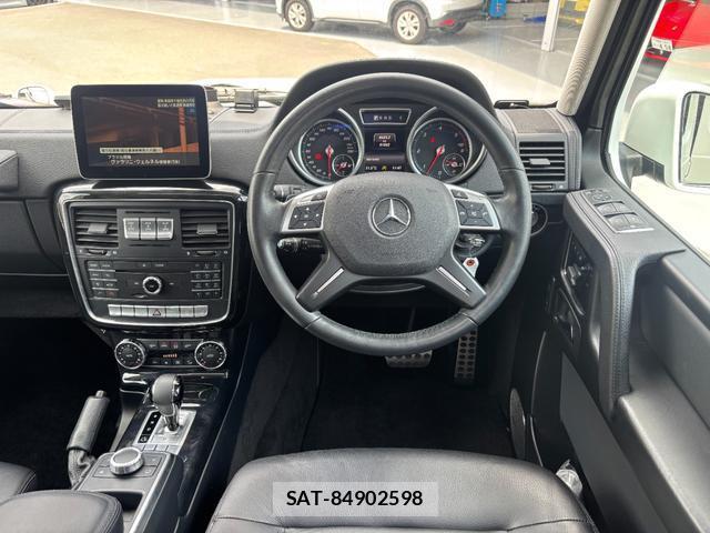 Mercedes Benz G-CLASS 2017-06 8009758-11