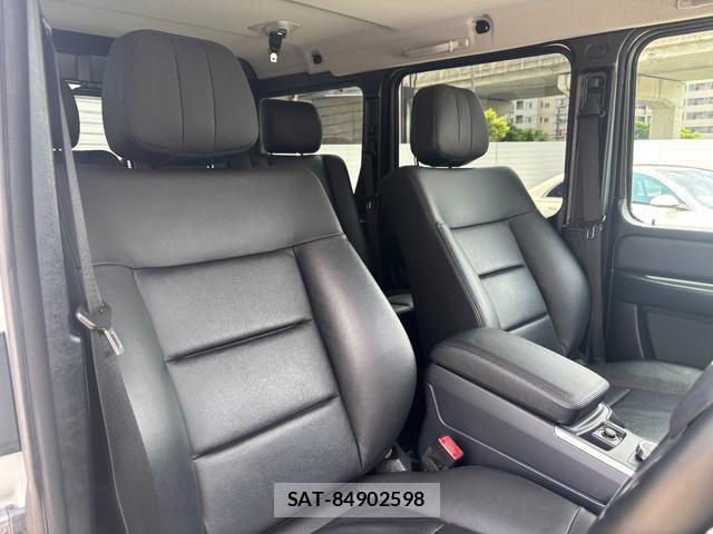 Mercedes Benz G-CLASS 2017-06 8009758-13