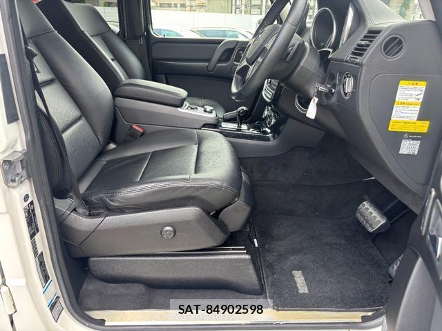 Mercedes Benz G-CLASS 2017-06 8009758-16