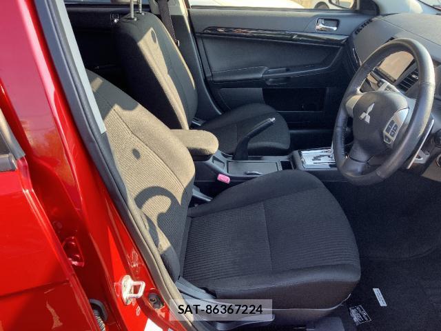 Mitsubishi GALANT FORTIS 2013-05 8006312-3