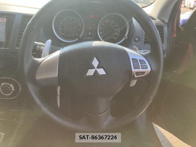 Mitsubishi GALANT FORTIS 2013-05 8006312-6
