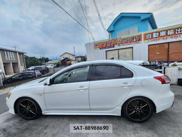 Mitsubishi GALANT FORTIS 2009-01 8009689-4