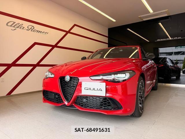 ALFA ROMEO Giulia 2025-12 8005796-0