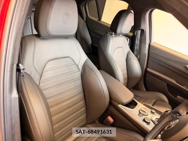 ALFA ROMEO Giulia 2025-12 8005796-14