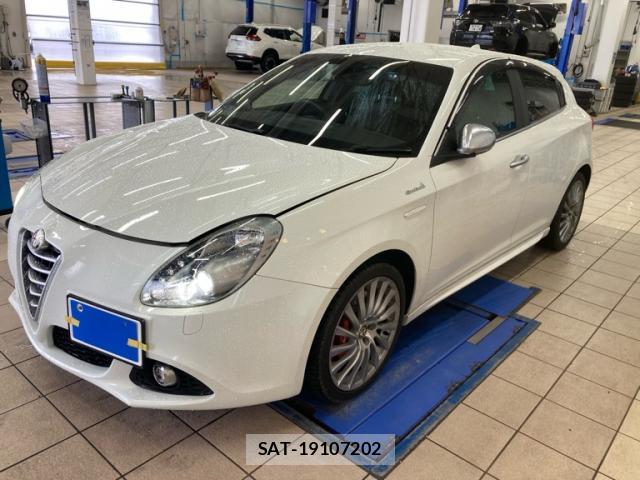 ALFA ROMEO GIULIETTA 2015-09 8005380-0