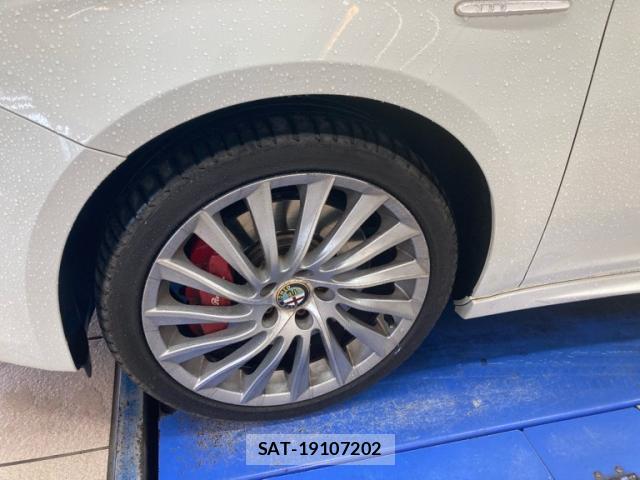 ALFA ROMEO GIULIETTA 2015-09 8005380-7