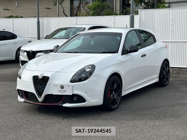 ALFA ROMEO GIULIETTA 2019-07 8012587-10