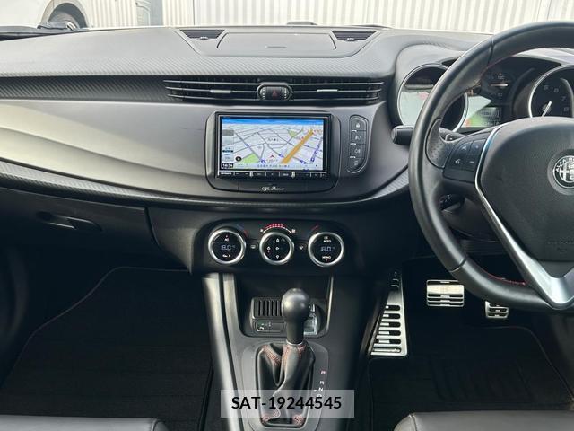 ALFA ROMEO GIULIETTA 2019-07 8012587-18