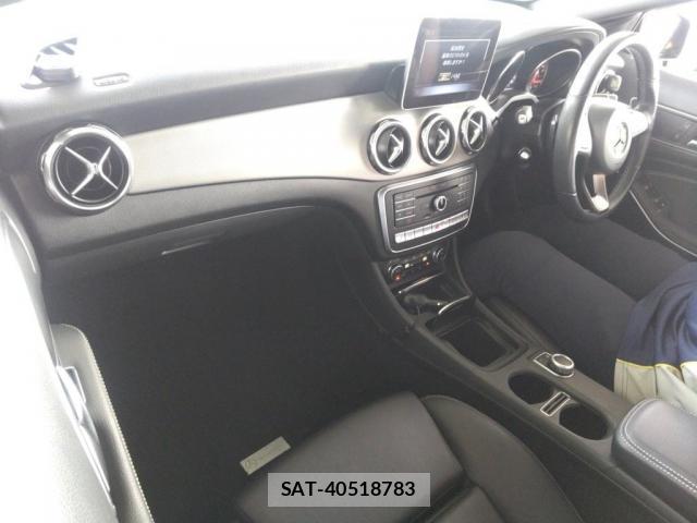 Mercedes Benz GLA-CLASS 2020-09 8009369-2