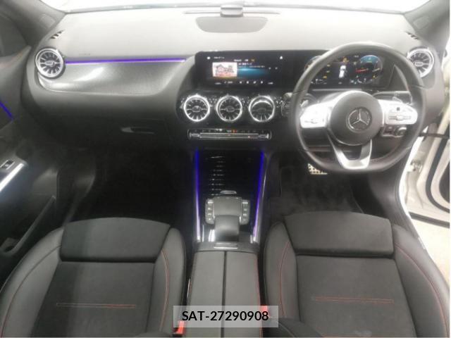 Mercedes Benz GLA-CLASS 2021-05 8010740-2